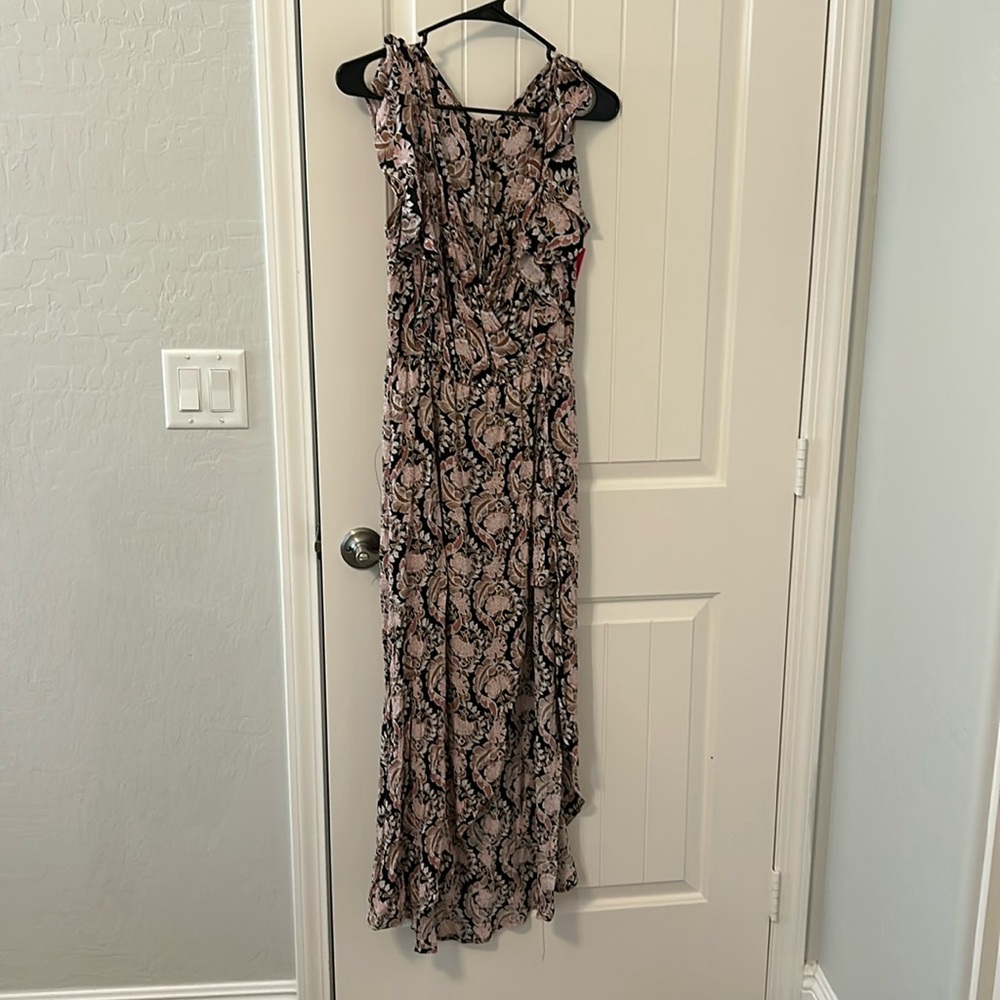 NWT Women black/tan/beige maxi dress with side split & build in shorts.